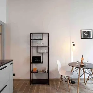 Lumineux En Centre-ville Appartement
